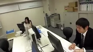 Yoshida Hana's intense office encounter with her boss