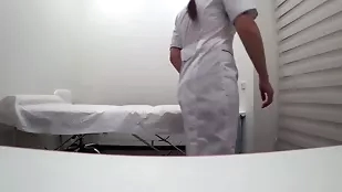 Intimate massage turns into intense oral sex in medical-themed porn